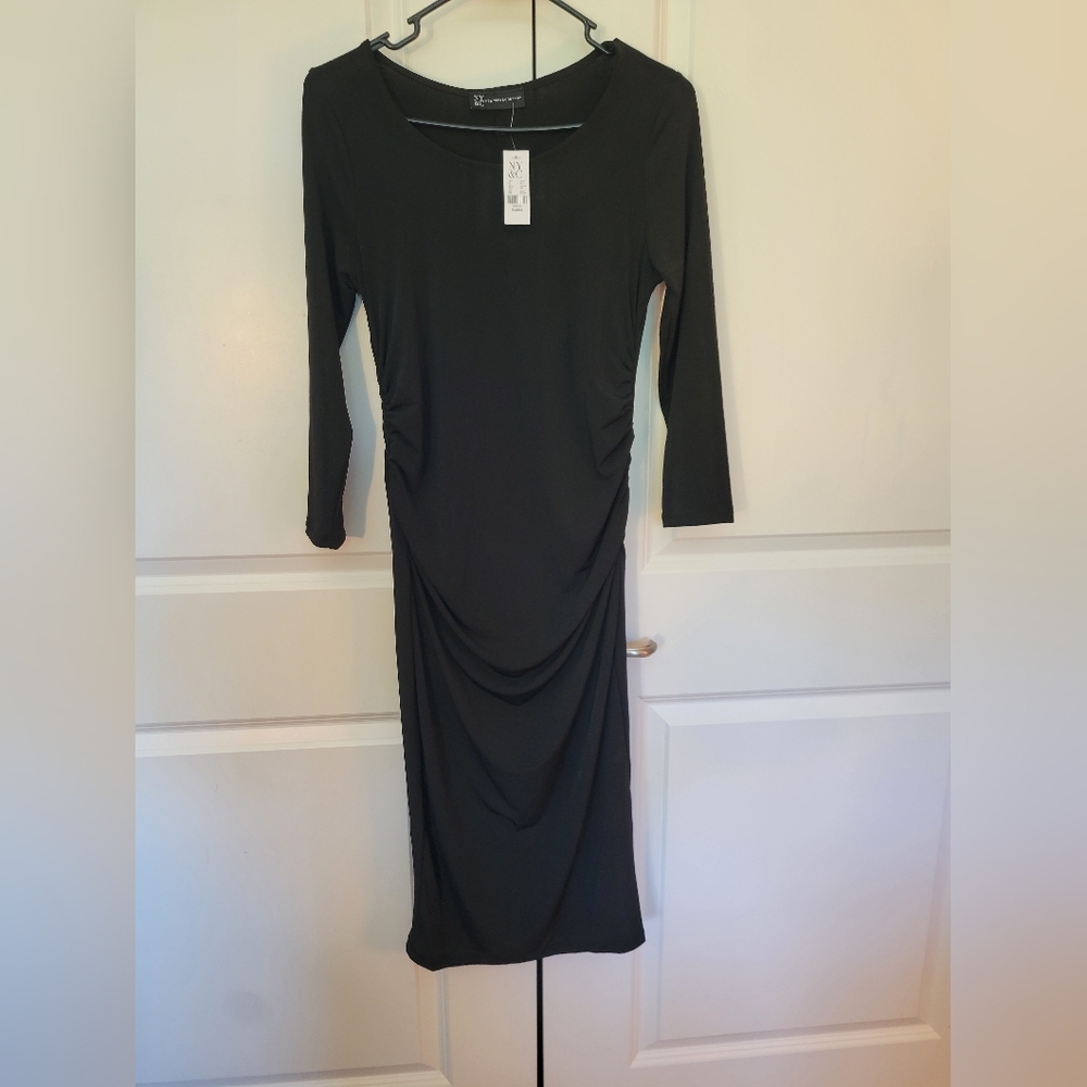 Never Worn New York & Company Boat Neck Body Con 3/4 Sleeve Dress